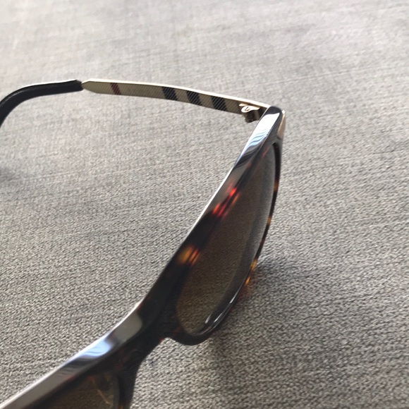 BURBERRY SUNGLASSES tortoise - Picture 5 of 8